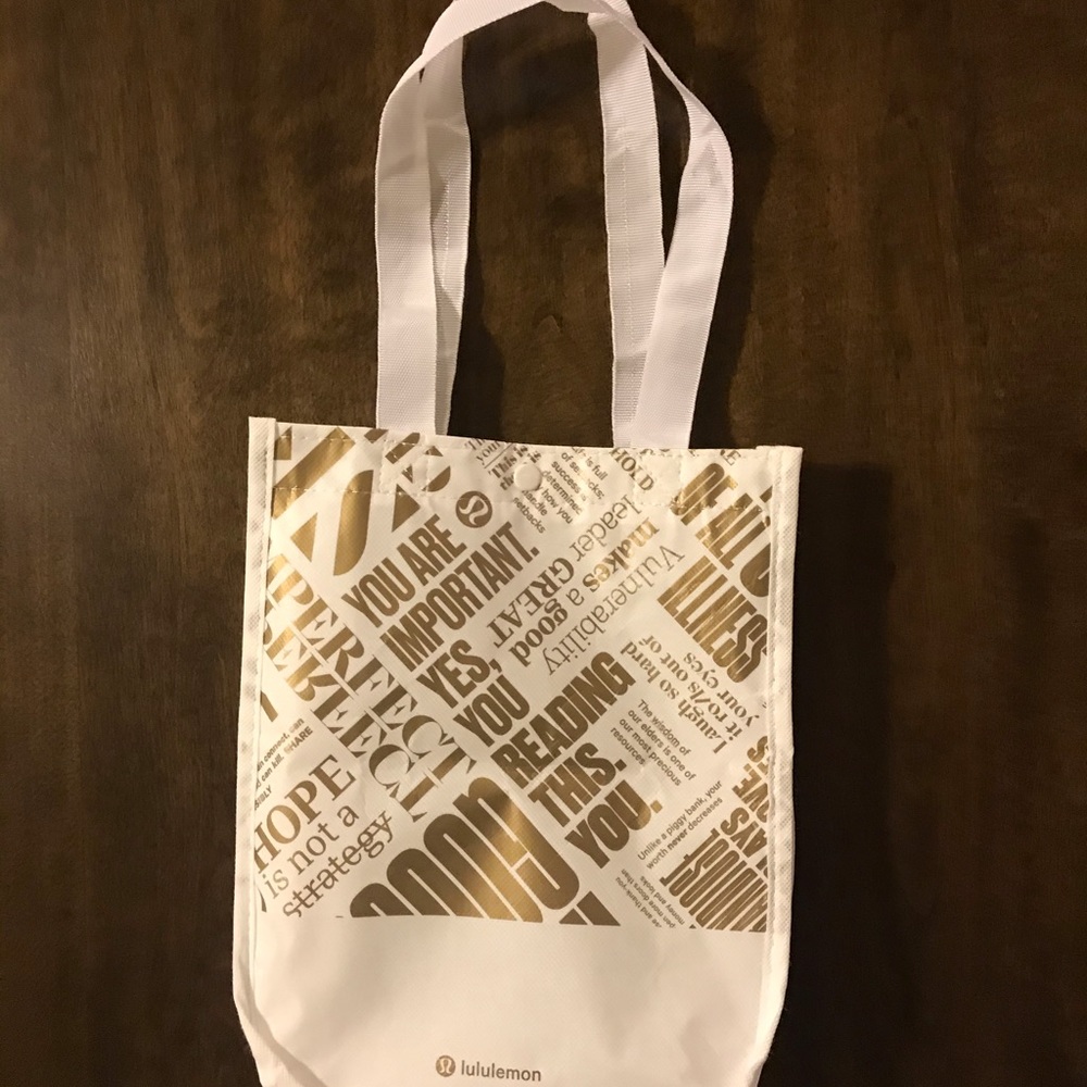 💛 Lululemon Bag 💛